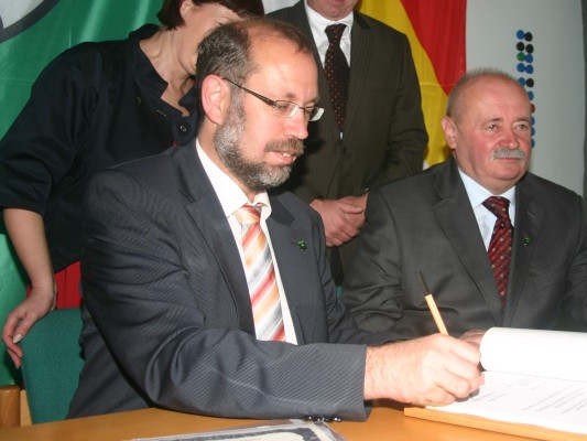 Unterzeichnung Partnerschaftsurkunde 2009